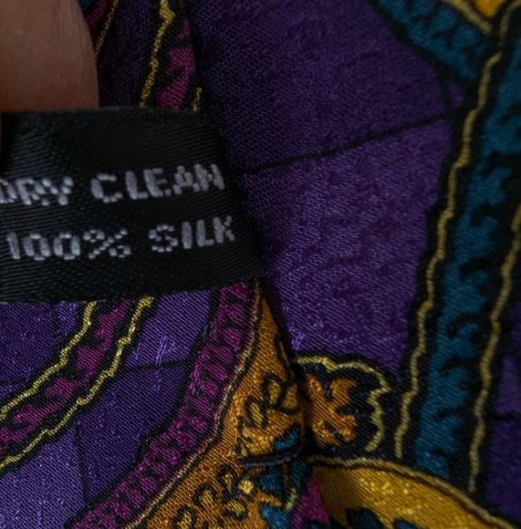Versace Purple and Yellow Men's Tie - Picture 10 of 13